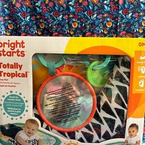 Bright starts totally tropical mat